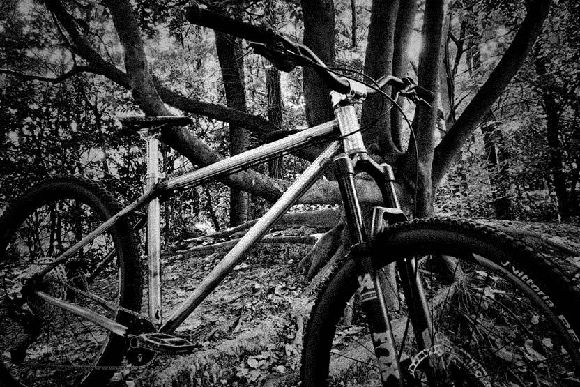KMC X11 11速用チェーン – ROCKBIKES